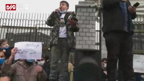 مداحی یک کودک در تجمع اعتراضی بهارستان