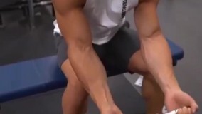 ساعد سیم کش روی زانو