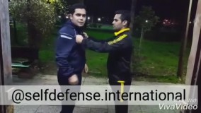 دفاع شخصی در زمان یقه گیری