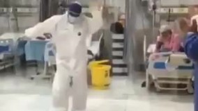 پایکوبی در قرنطینه کرونایی‌ها با صدای عارف!