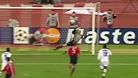 بهترین کاشته زن تاریخ فوتبال در برابر یکی از بهترین گلر های تاریخ