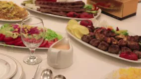 آماده کردن 400 سیخ جوجه کباب در یک ساعت!! مگه میشه!!