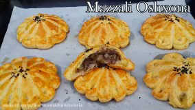 تهیه پیتزا تنوری لایه باز لقمه ای خوشمزه و لذیذ