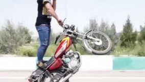 حرکات نمایشی موترسیکلت تک چرخ