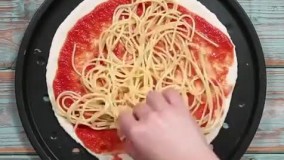 فیلم آموزشی : طرز تهیه پیتزا ماکارونی