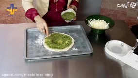 طرز تهیه پیتزا چیکن پستو و سس مخصوص آن