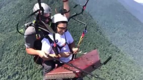 در شرحش نوشته: «به نظر من بهترین مکان برای اجرای آهنگ ای ایران بر فراز آسمان ایران بود»: نوشته: «به نظر من بهترین مکان برای اجرای آهنگ ای ایران بر فراز آسمان ایران بود»: