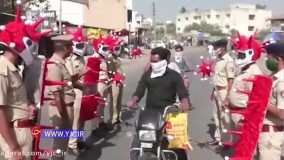 رفتارهای عجیب و غریب پلیس هند برای کنترل کرونا