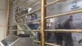 هجوم عجیب مردم برای خرید دلار ۲۲ هزار تومانی