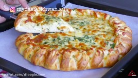 آموزش درست کردن پیتزا با سیر و پنیر