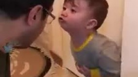 ویدئوی پربازدید از دست و‌‌ پا شکسته حرف زدن یک کودک!