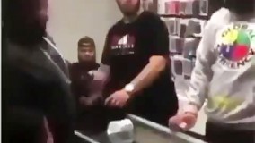 سیلی زدن کودک به فروشنده