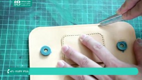 کار با ابزار طراحی و دوخت کیف چرم زیبا
