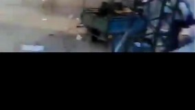 لحظه انفجار خودروی بمب گذاری شده در شهر «عفرین» در شمال استان حلب سوریه