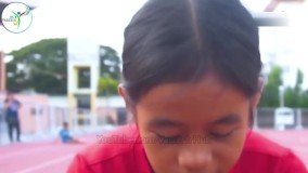 همه به کفش های این دختر کوچک می‌خندیدند اما وقتی پا به مسابقه گذاشت...