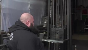 قوی ترین مرد معلول جهان