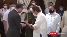 رونمایی از مدل جدید دست دادن