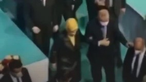 مشکل اردوغان در راه رفتن !