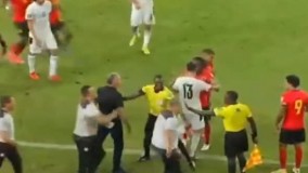 درگیری لفظی کی‌ روش با بازیکن آنگولا