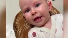 واکنش نوزاد ناشنوا به شنیدن صدای والدینش