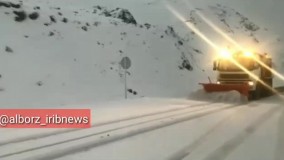 بارش برف در جاده کرج-چالوس