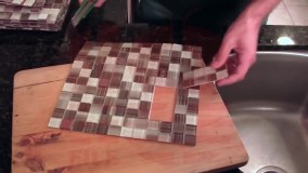 نصب کاغذ دیواری طریقه نصب کاغذ دیواری-آموزش نصب استیکر-استیکر کاشی