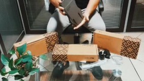 هیچ کس نیس بیا تو فقط ببین و ببر