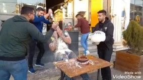 این کثافتکاری است نه تبریک تولد !