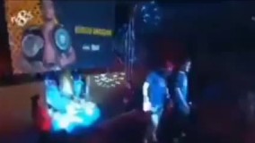 حرکت خاص بوکسور ایرانی ؛ حضور در رینگ با مداحی