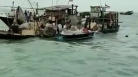 ظهر امروز یک لنج باری در دهانه اروند رود - خلیج فارس دچار حادثه شد