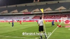 دستور جنجالی ؛ مهاجم پرسپولیس را له کن !