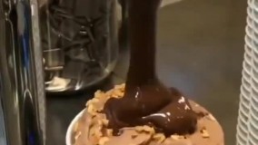 ساخت انواع تاپینگ بستنی