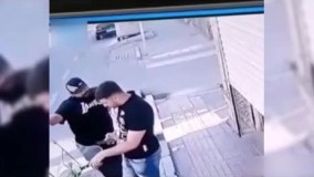 لحظه گوشی‌ قاپی ترسناک در روز روشن