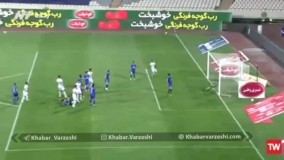 گل اول ذوب‌آهن به استقلال توسط وحید محمدزاده