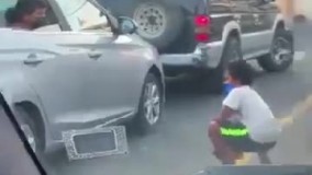 کاش این چراغ قرمز طولانی‌ تر می‌شد !