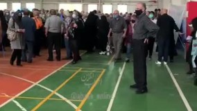 ازدحام سالمندان در پارک هنرمندان