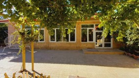 1050 متر باغ ویلای مشجر در شهریار دارای 100 متر