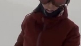 اسکی‌ باز ژاپنی در شرایطی وحشتناک ادامه می‌دهد