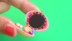 ۲۷ ایده رنگارنگ برای آرایش باربی