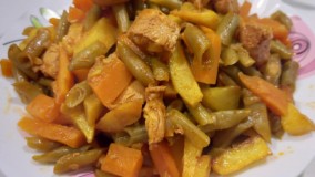 طرزتهیه خوراک لوبیا با مرغ همراه با دستور پخت