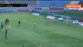 صحنه جنجالی گل سپاهان به پیکان توسط حاج‌صفی