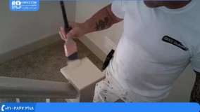 رنگ آمیزی ساختمان- رنگ کردن نرده های راه پله با قلم مو