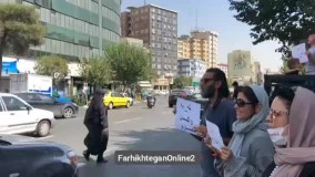 تجمع تعدادی از مخالفان واکسیناسیون مقابل وزارت کشور  1