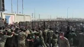 تلاش زائران ایرانی اربعین برای عبور از مرز شلمچه