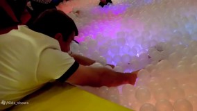 نستیا و آبنبات های غول پیکر