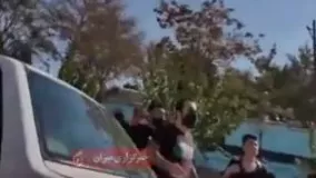 🎥 فیلمش هست، خودش هم اقرار کرده، شاهد هم شهادت داده اما اینترنشنال میگه بی‌گناهه؛ بی‌بی‌سی هم بدون سند و مدرک میگه اقرار تحت شکنجه بوده! عجب دوره و زمانه ای شده!! چه بلیه‌ای شدن این رسانه‌ها!!!