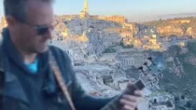 اجرای متفاوت آهنگ بازی تاج و تخت با یک گیتار