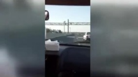 لحظه دلهره‌آور تصادف پرادو با یک پراید وسط اتوبان