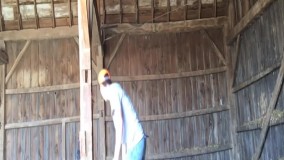 ساعت و انبار کاه