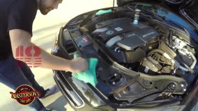 رایگان کار با کارواش بدون آب-کارواش درزها و قسمت های محفظه موتور خودرو